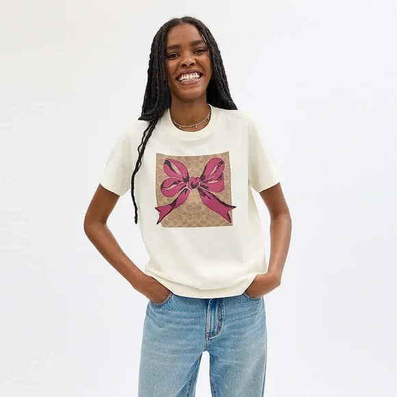 COACH signature square bow t-shirt Sz S NWT - Picture 6 of 6